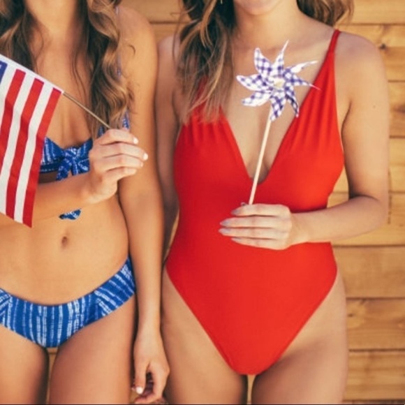 Red cheeky Mumu Mermaid one piece swim suit, NWOT - Picture 1 of 10